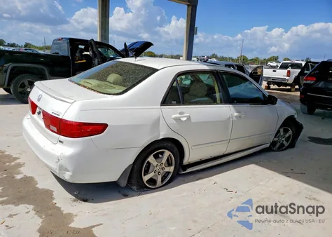 2005 Honda Accord Hybrid from USA, damaged, VIN JHMCN36565C008658
